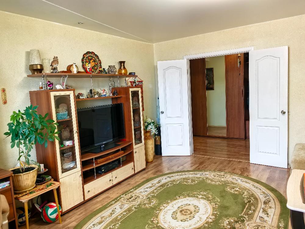 2 ���������, ��. ������� ������, �.130