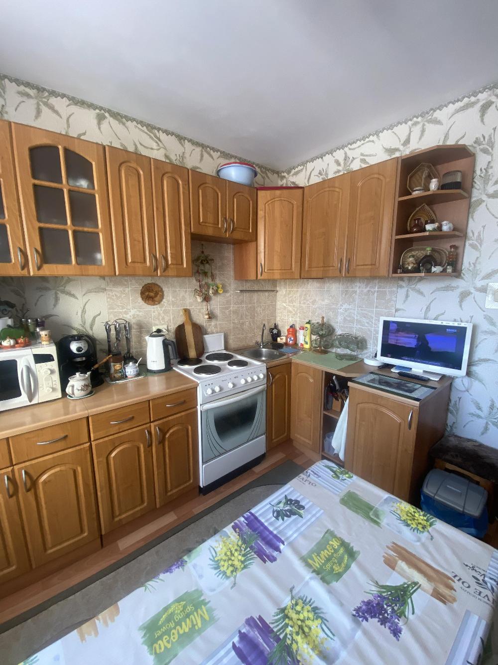 1 ���������, ��. �.������, 22